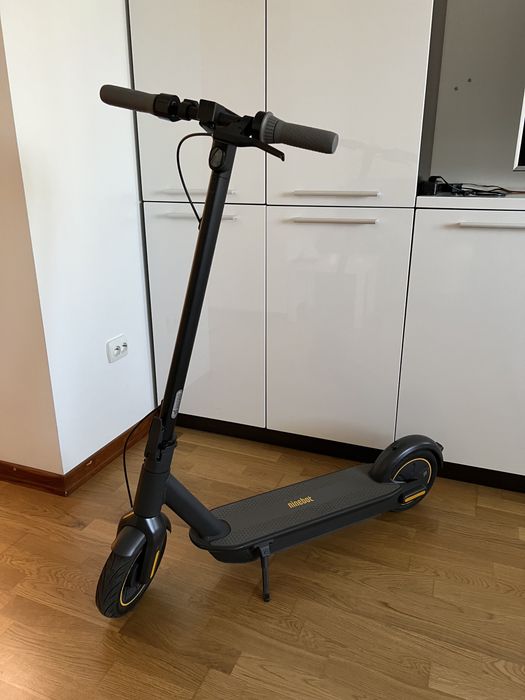 Електросамокат Ninebot G30P