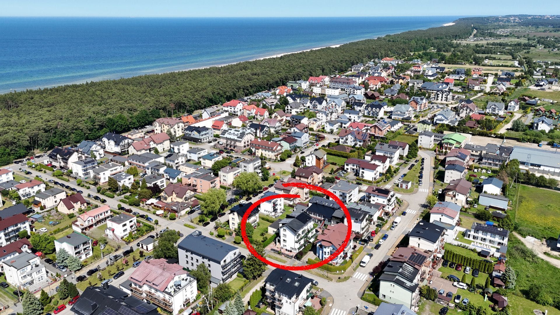 Willa Bliźniak Karwia – Blisko Plaży, Śniadania, Pokoje i Apartamenty