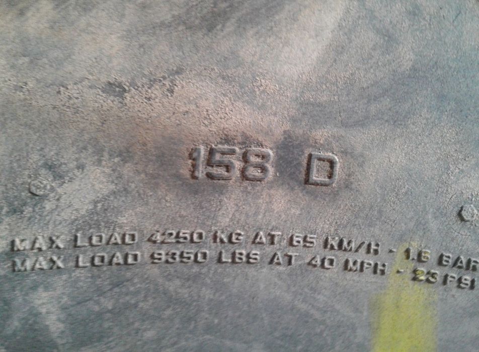 Opony Pirelli/Trelleborg TM 800(650/65 R 42*bliźniaki*bliźniacze)