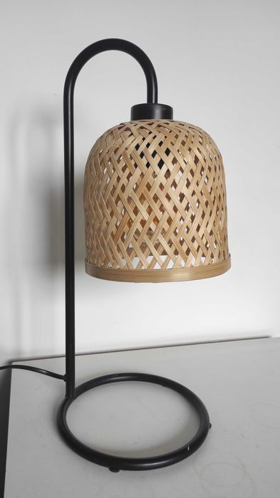 Lampa stojąca mała