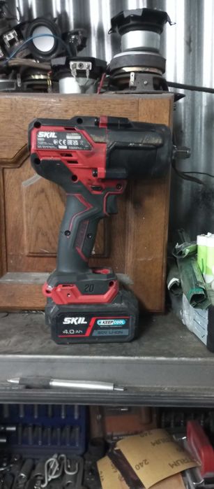 Máquina de impacto e de furar. varias
