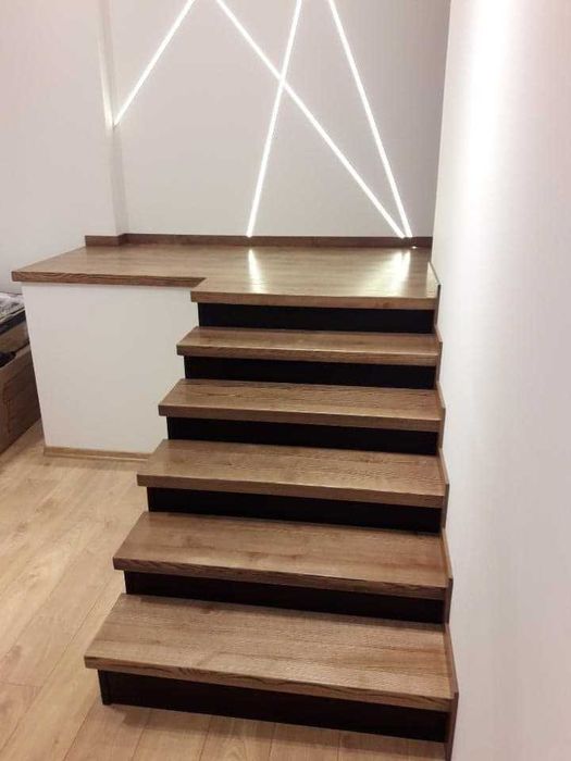 Schody drewniane samonośne , na beton