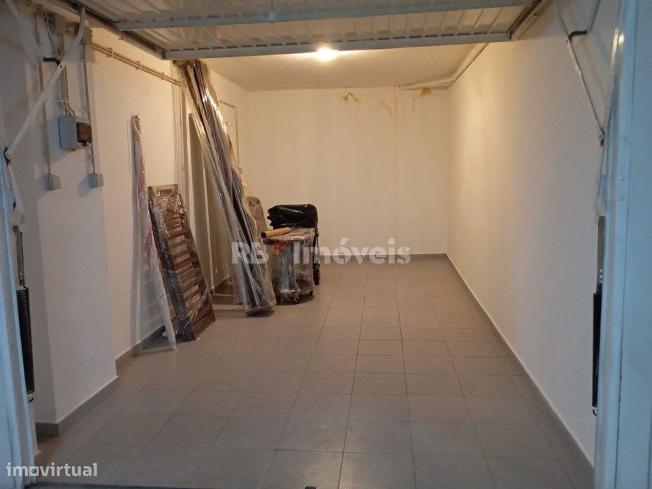 Garagem como nova no Entroncamento