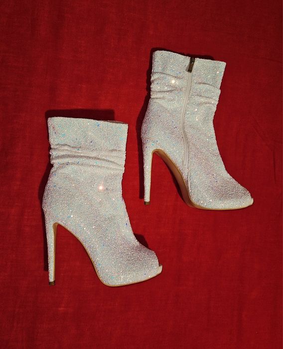 42 43 Блискучі ботильйони білі сапожки жіночі високий каблук