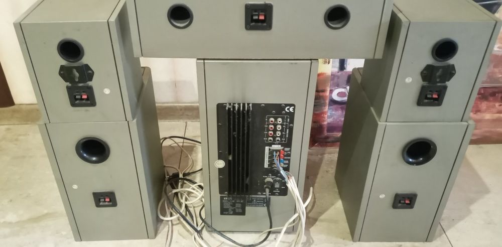 Акустична система.