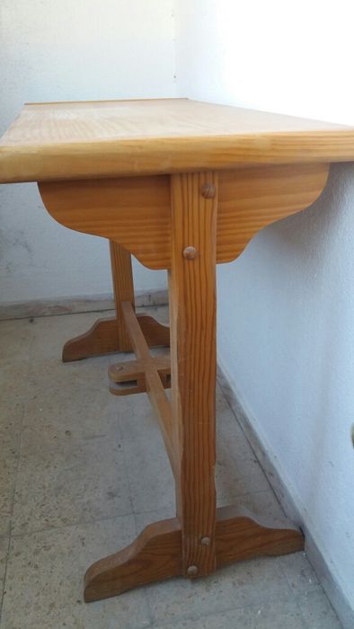 Mesa de cozinha em pinho 100 m por 45 cm