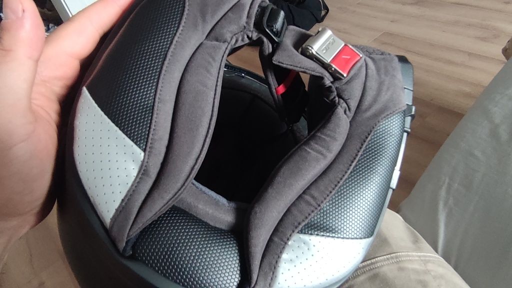 HJC RPHA 90 kask