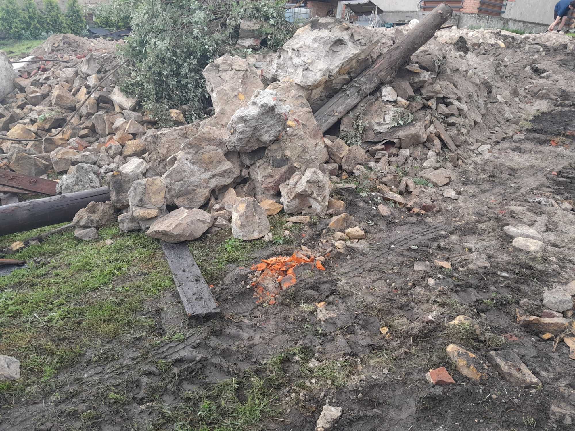 Gruz kamienny oraz ceglany ZA DARMO