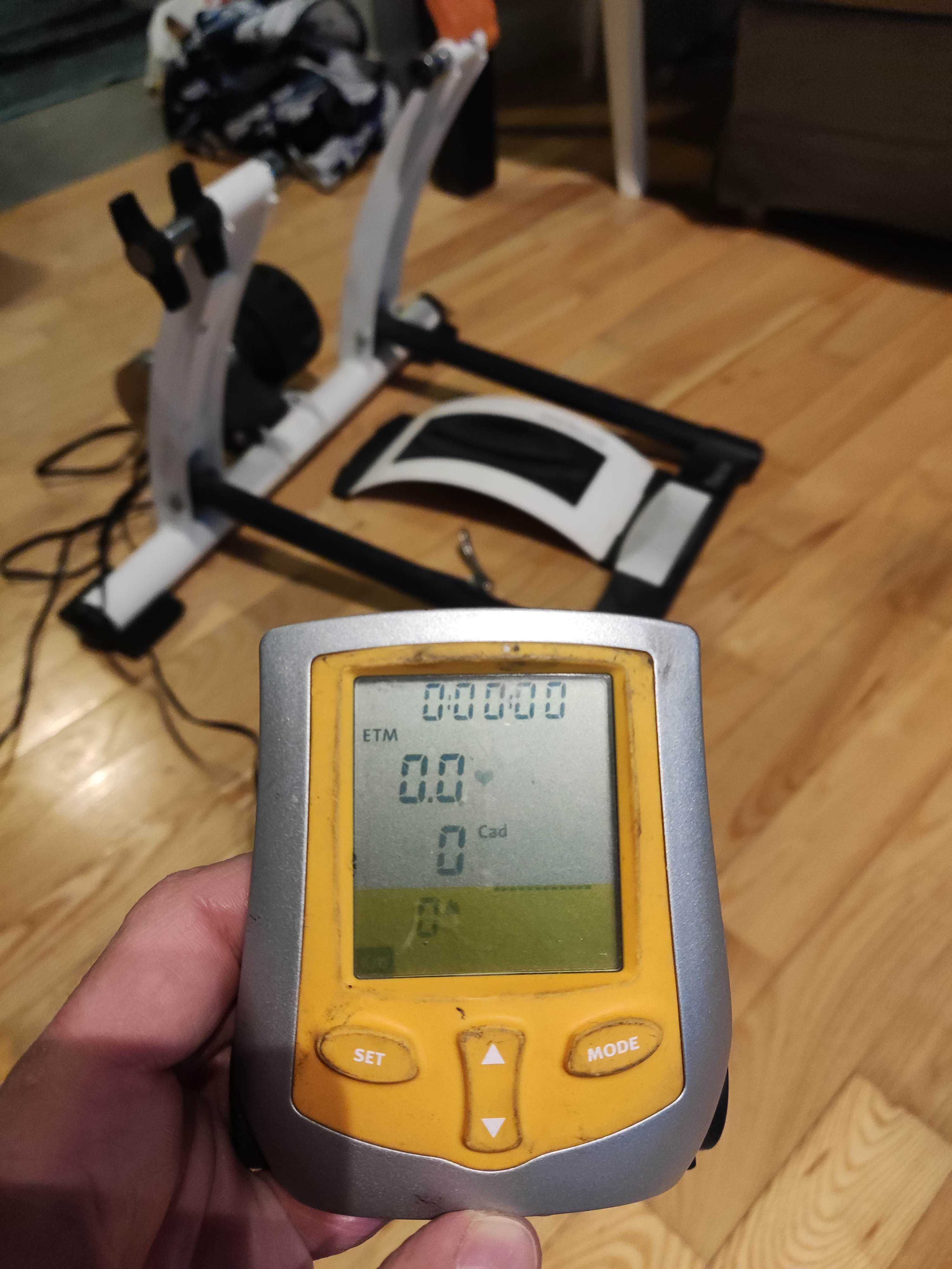 Trenażer Tacx Flow T1682