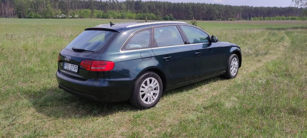 Audi A4  b8 benzyna