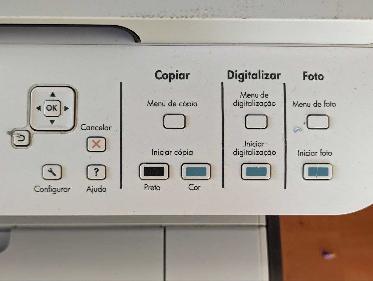 impressora HP color laserJet cm1312nfi MFP