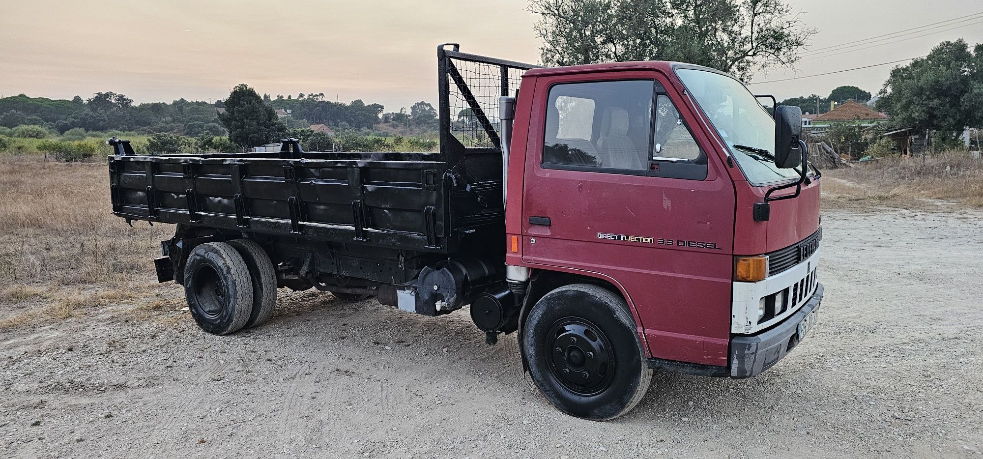 BedFord NKR 3.3 Pesada Tribasculante