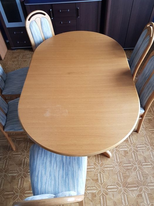 Sprzedam stół bez krzeseł z Holandii