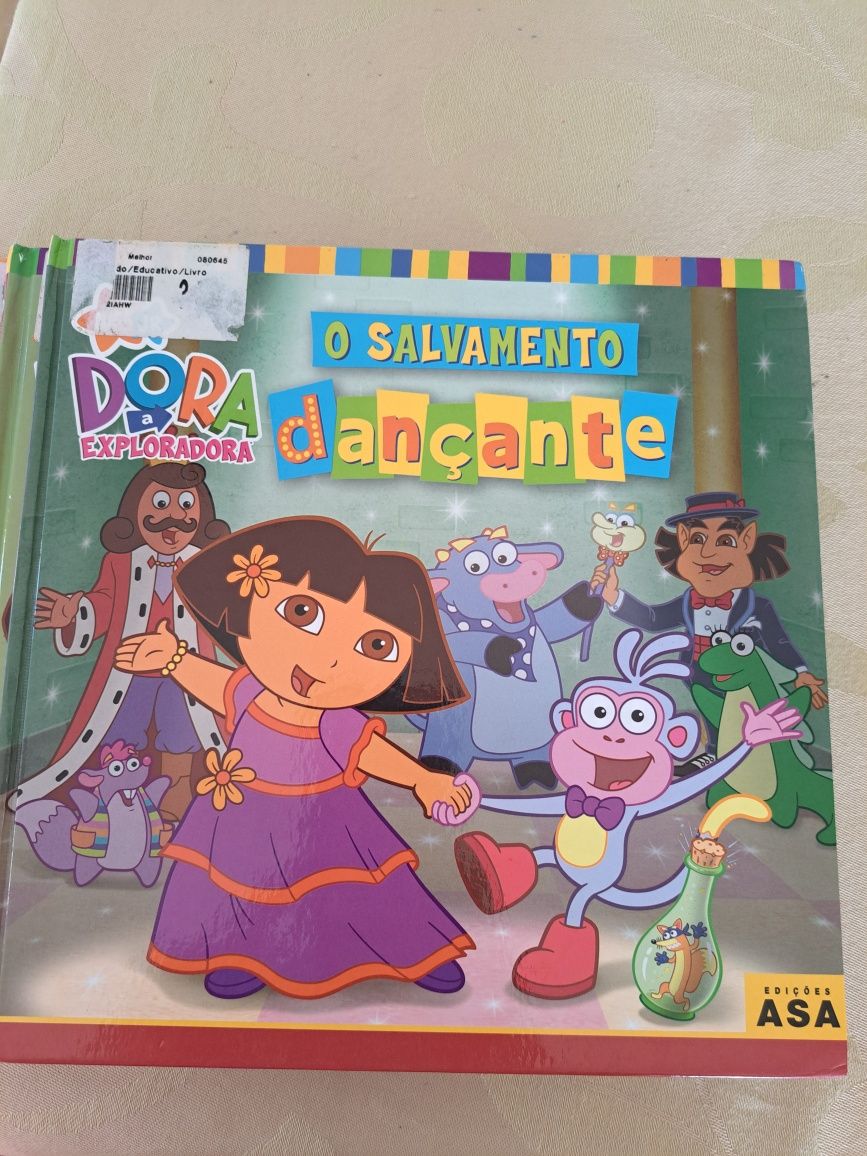 7 Livros de criança "Dora Exploradora'