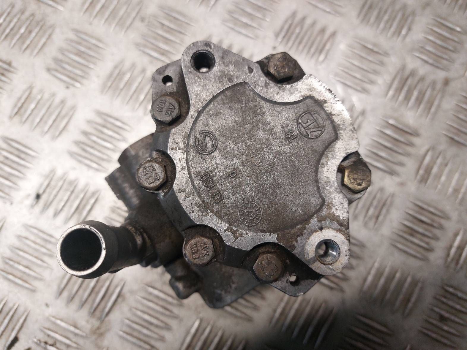 POMPA WSPOMAGANIA AUDI A3 8L 1.8 20V