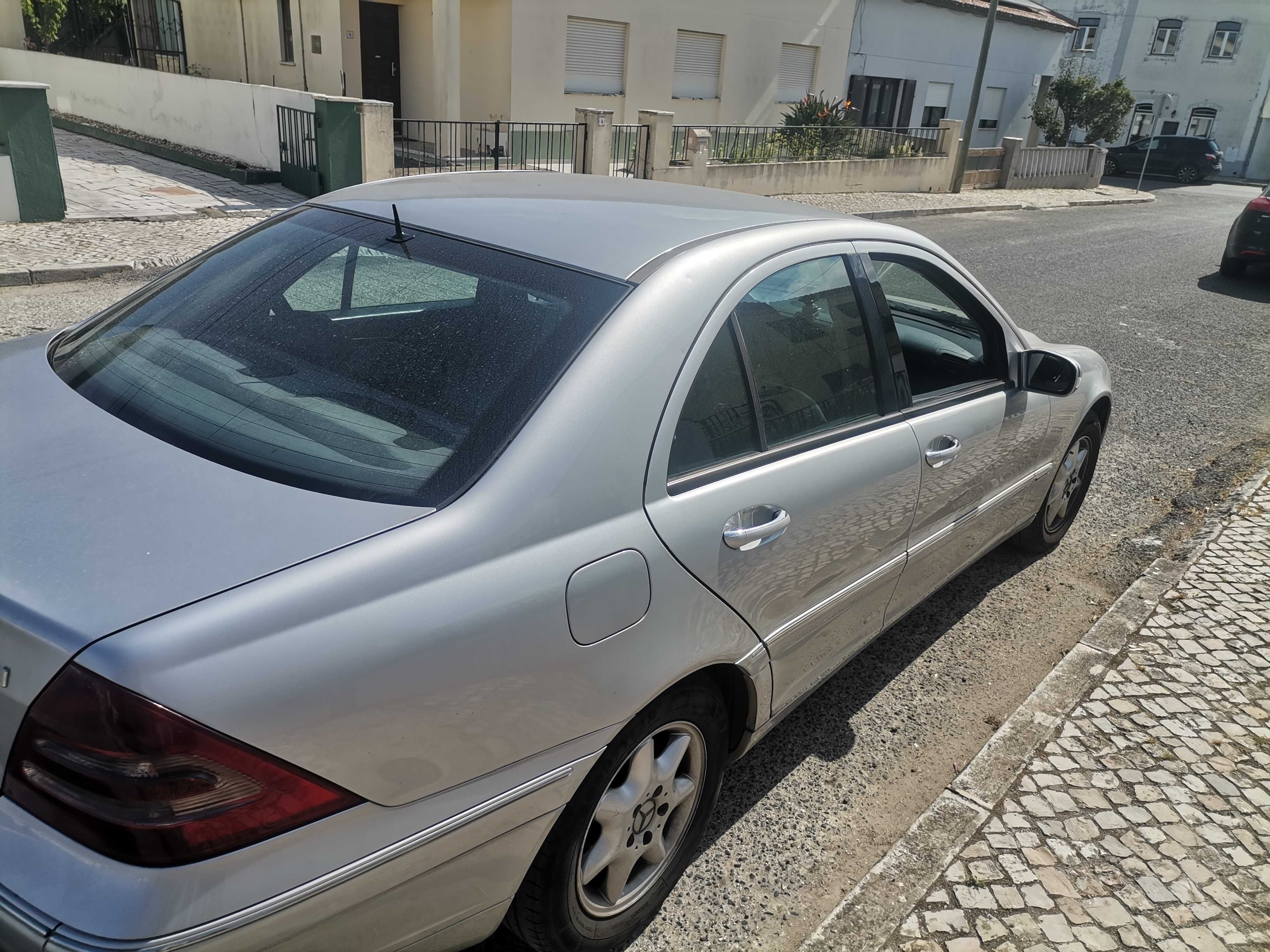 Mercedes Benz  em bom estado
