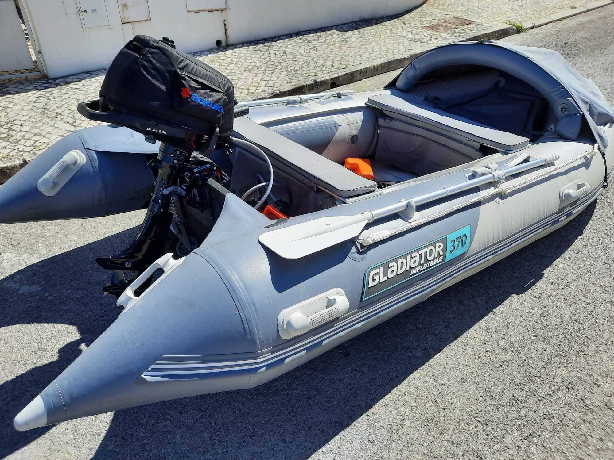 Barco Insuflável + Motor + Atrelado