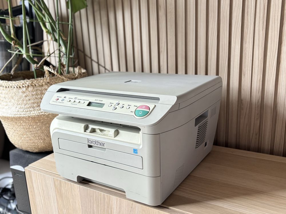 Urządzenie wielofunkcyjne Drukarka Ksero Skaner Brother DCP-7030