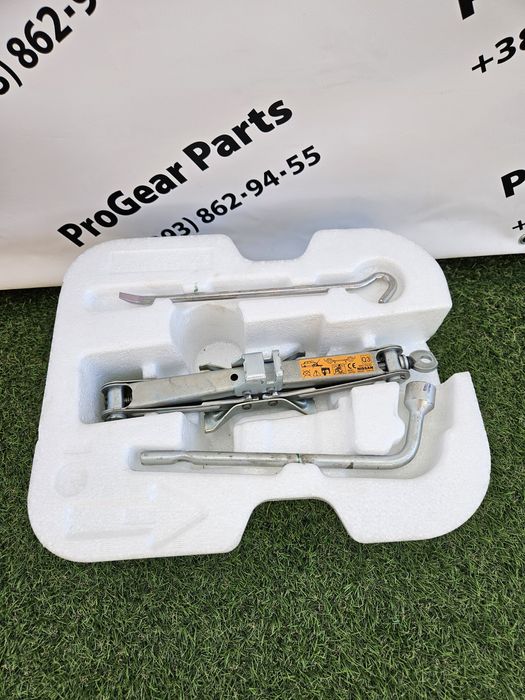 Оригінальний штатний органайзер домкрат Nissan Micra 2011-2016| Note