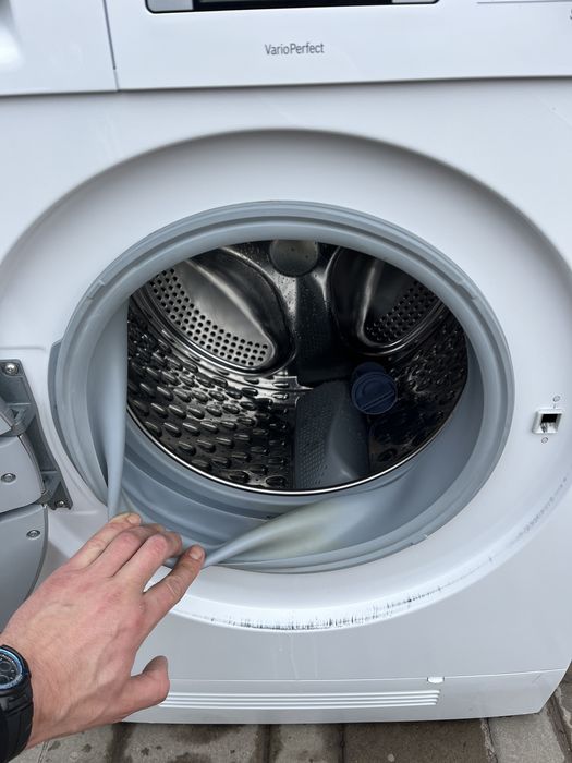 Прально сушильна машина Bosch SH8745 Стан ідеальний