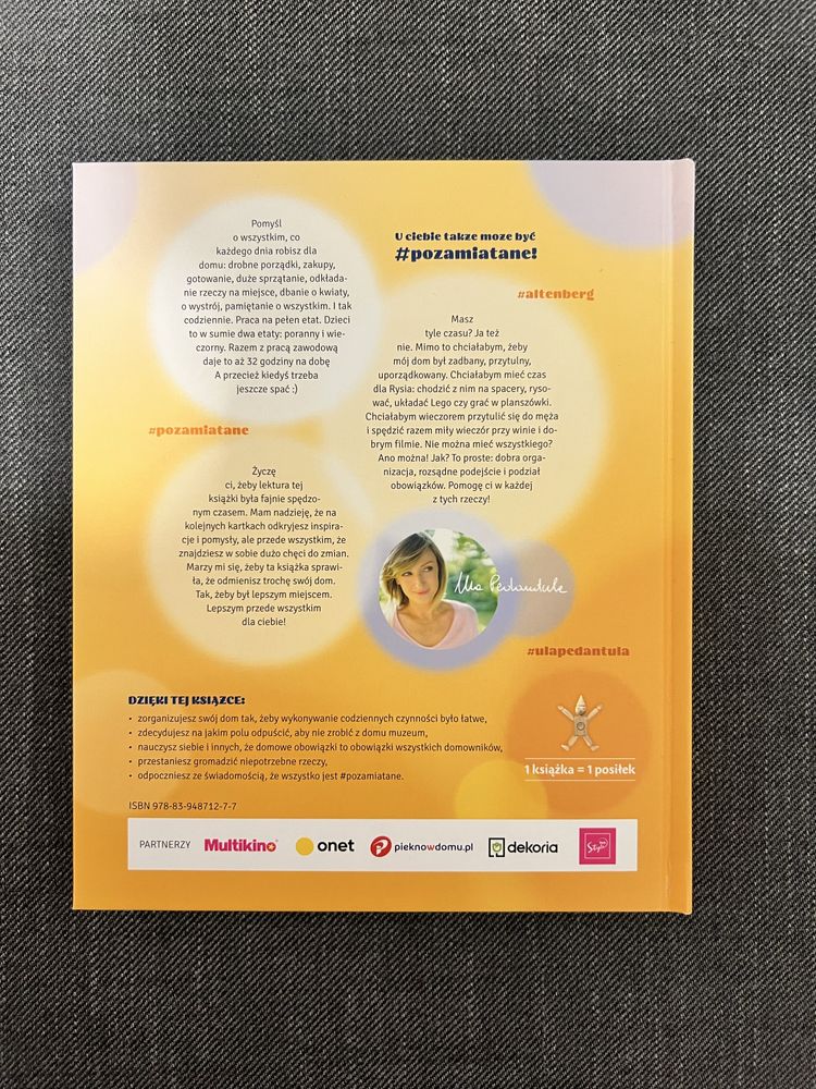 Książki „Pozamiatane” i „Podaj dalej” Ula Pedantula/ Ula Hincz