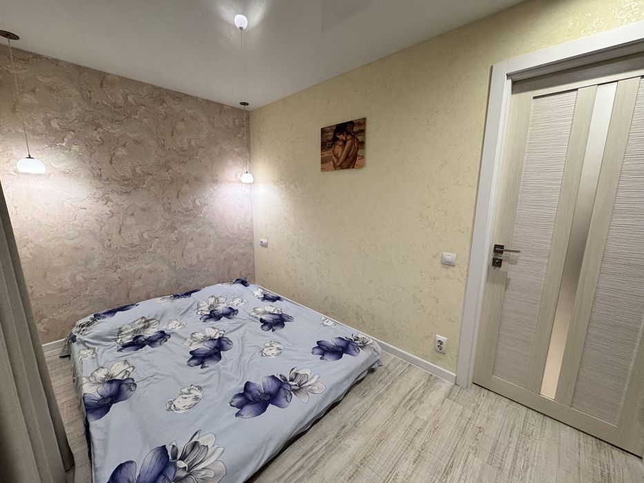 Продаж сучасної 3к.квартири після ремонту ,з видом на Соборну площу !