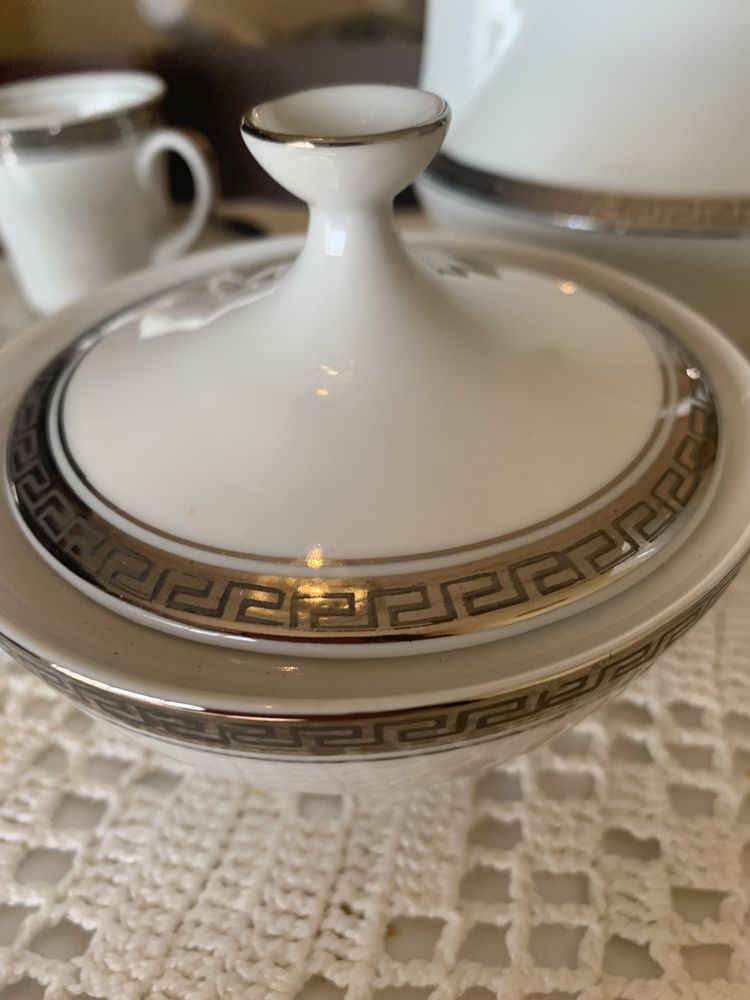 Lindo serviço de café de loiça Coimbra