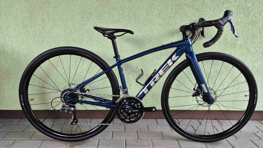 TREK domane r44 AL2 gravel road+ sztywne osie