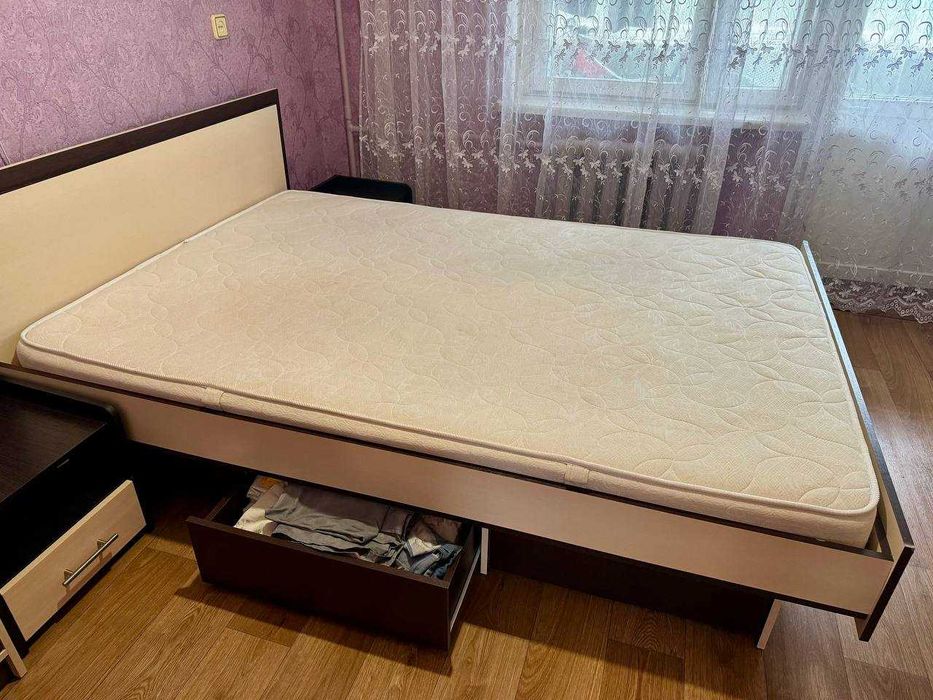 Продам ліжно Двоспальне 140 на 200 см м.Вараш + матрац, можна окремо!