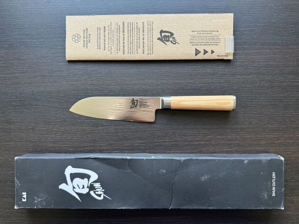 Японський професійний кухонний ніж сантоку Shun Classic Blonde Santoku
