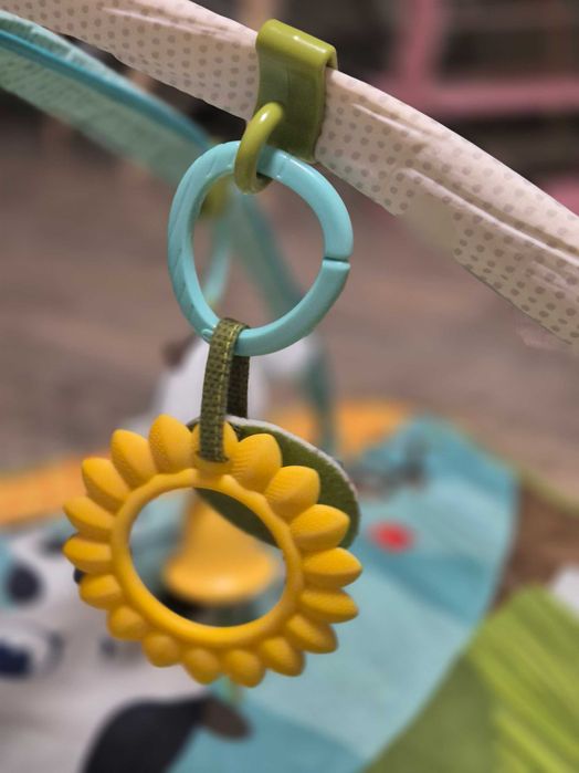 Розвиваючий килимок Tiny Love Весела ферма