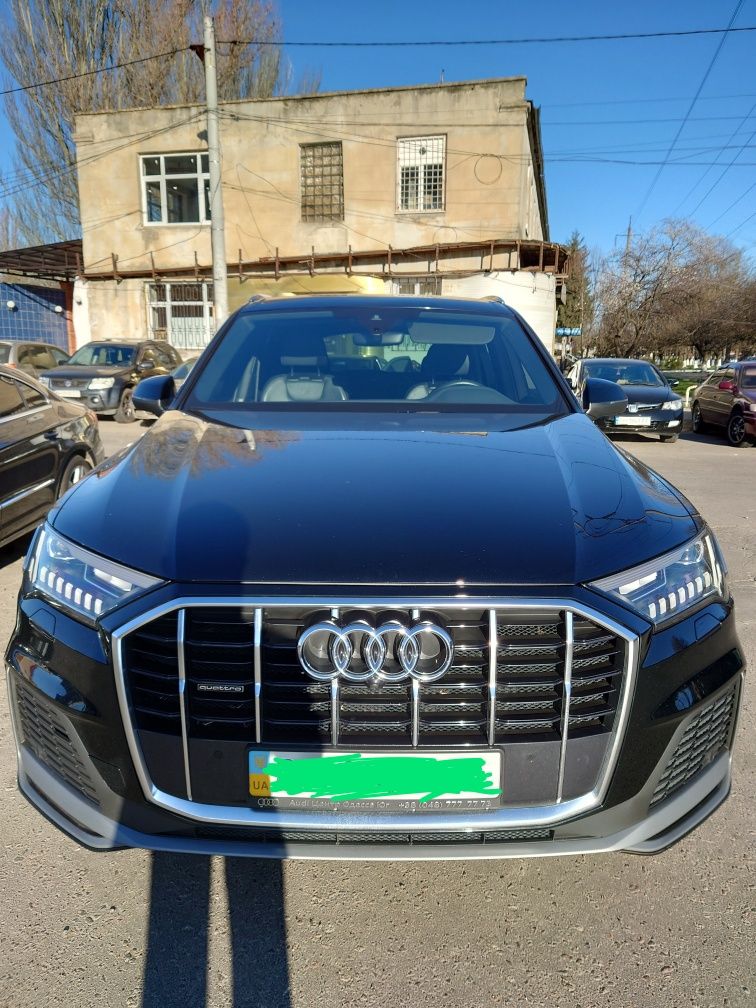 Audi Q7 2020 рік