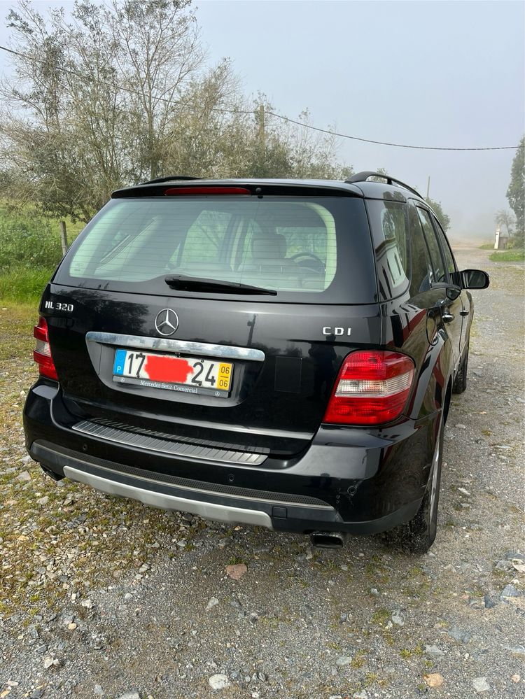 Mercedes-Benz ML320