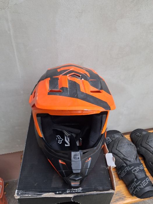 Kask ,buty nakolaniki