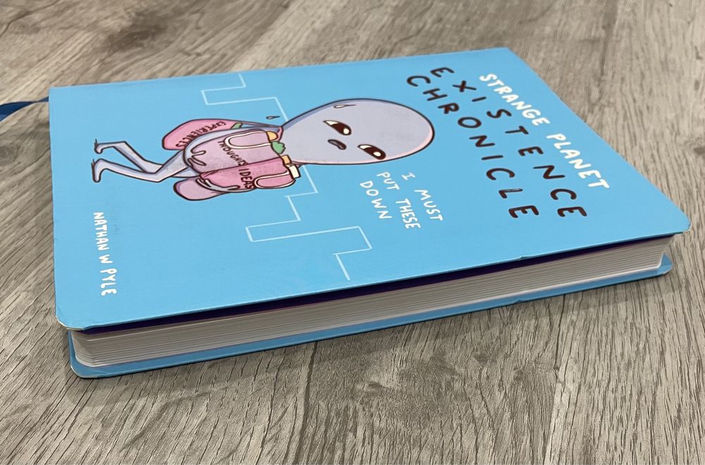 Livro: "Strange Planet - Existence Chronicle"