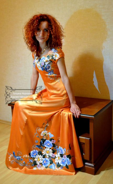 Платье с ручной авторской росписью