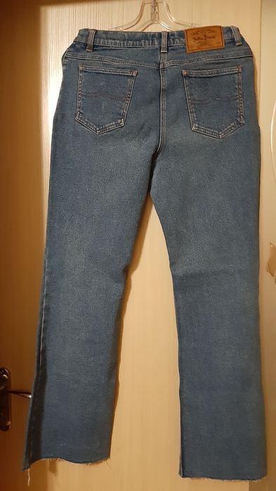 Предлагаю 4 вида джинсов