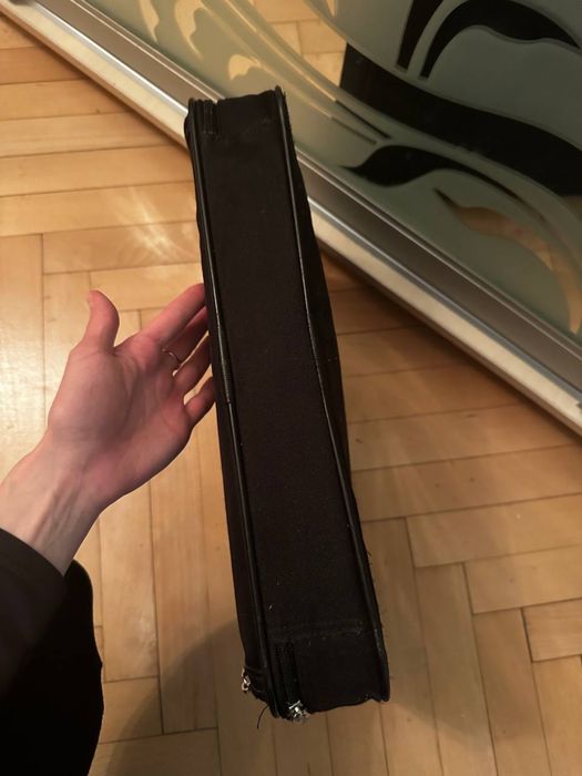 Сумка для ноутбука 15–17” — містка, в чудовому стані