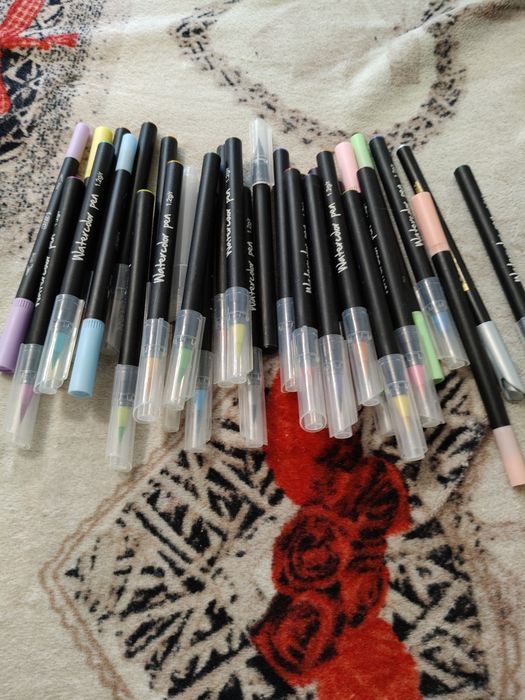 Zestaw kolorowych markerów