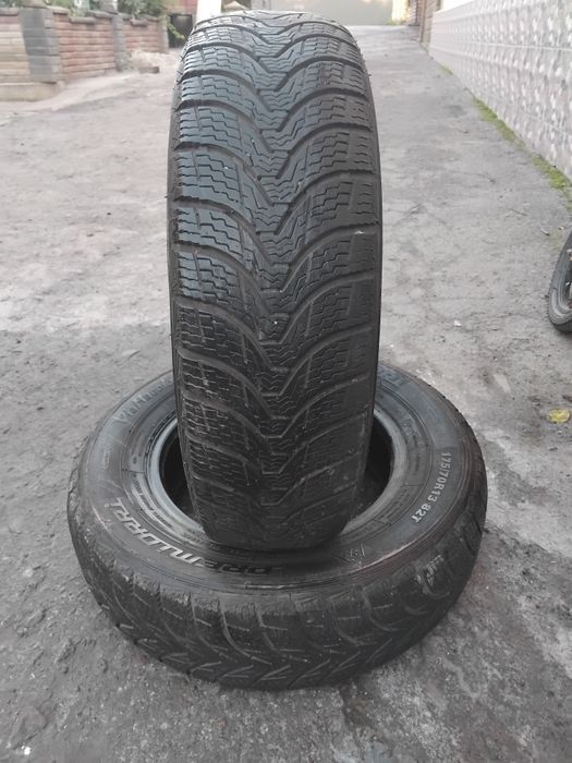 Продам  шини  зимові