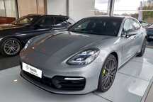 Porsche Panamera Sport Turismo 4 E-Hybrid Platinum Edition