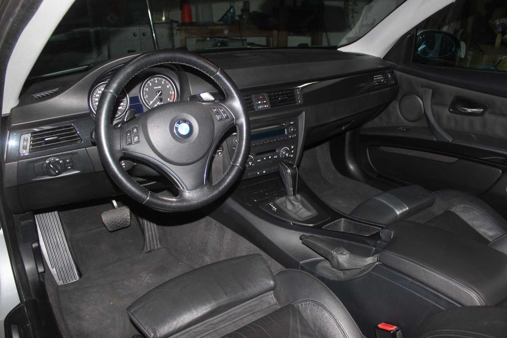 BMW seria 3 E92 3.0i 325i Automat