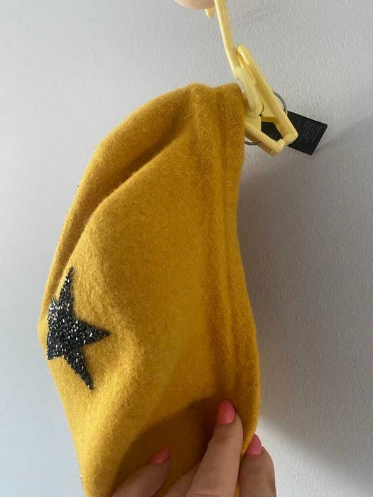 Accessorize Beret wełniany musztardowy 55/56 cm błyszczące dżety