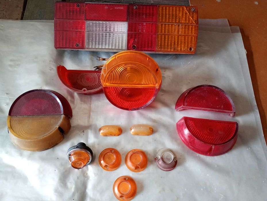 задние фонари ЗАЗ( ушастый,обычный,прицеп),др.детали.