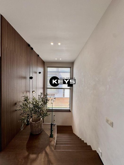 Продаж будинку з ремонтом 200м, 8 соток|Закрита територія|ГАЗ