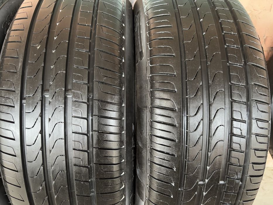 Комплект літніх шин 235/55R19 Pirelli