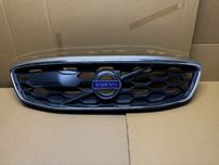 Grill atrapa volvo v40 cross country 2012 do 2015