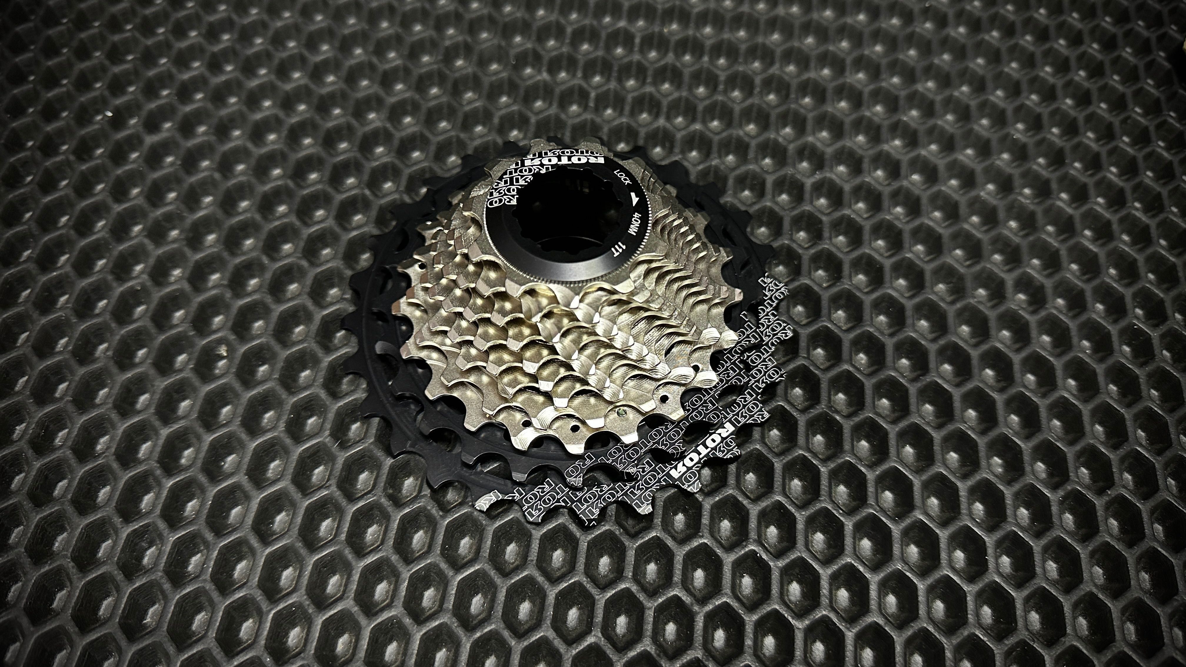 Касета  ROTOR UNO Cassette 11-speed | 11-28 Teeth. 148грам