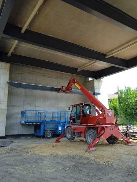 Wynajem ładowarki teleskopowej, usługi ładowarką Merlo Manitou zwyżka