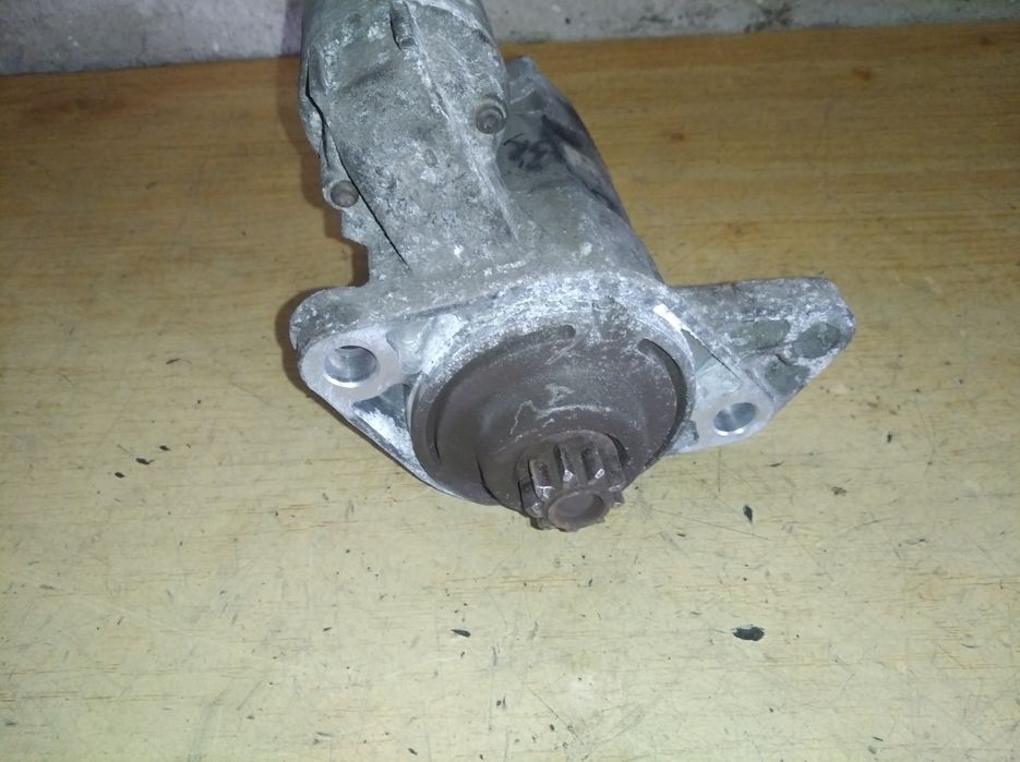 Golf 4 IV 1.4 16v rozrusznik 020.911.023S i inne